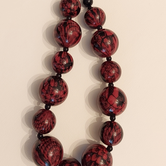 Joan Rivers Oversized beaded necklace - Picture 8 of 12